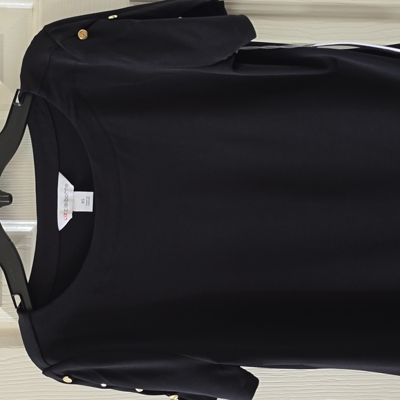 LIZ CLAIBORNE BRAND WOMEN'S BLACK SHORT SLEEVE TOP SIZE XS - Picture 3 of 16